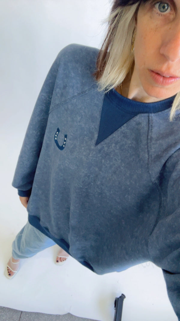 Unbelievable Sweatshirt -  Blue wash- Sample collection