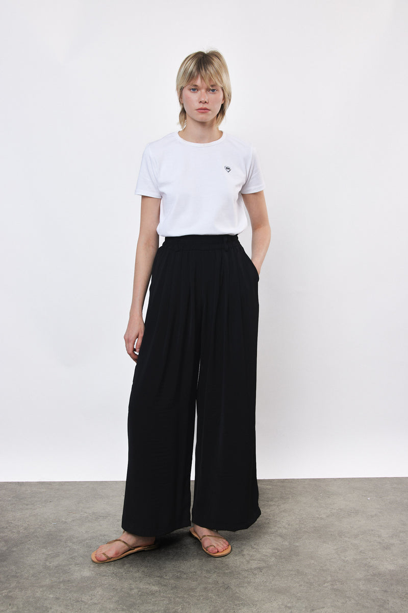 ⛵️Spring / Summer  2025  -Wear Me Forever- Pleated wide legs trouser- Black