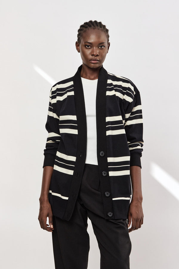 🧣Winter 2024/2025 - Saba Cardigan -  Black with striped