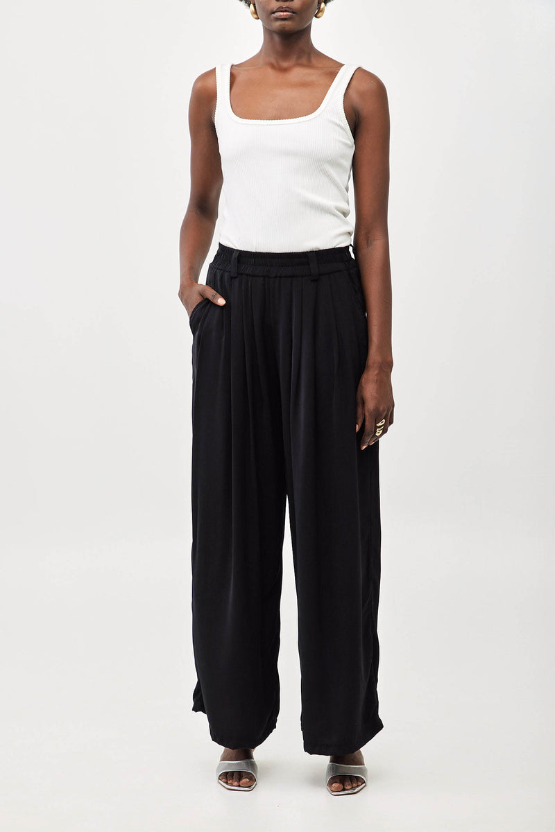 ⛵️Spring / Summer  2025  -Wear Me Forever- Pleated wide legs trouser- Black